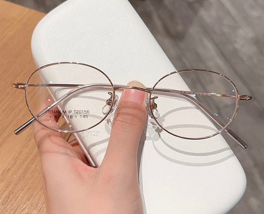Model T20156 - Ultra-Light Titanium Round Eyeglasses