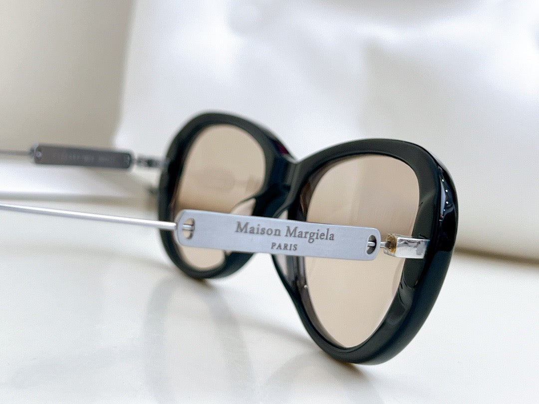 MM215 01 (BR) - Maison Margeila / Gentle Monster Eyeglasses