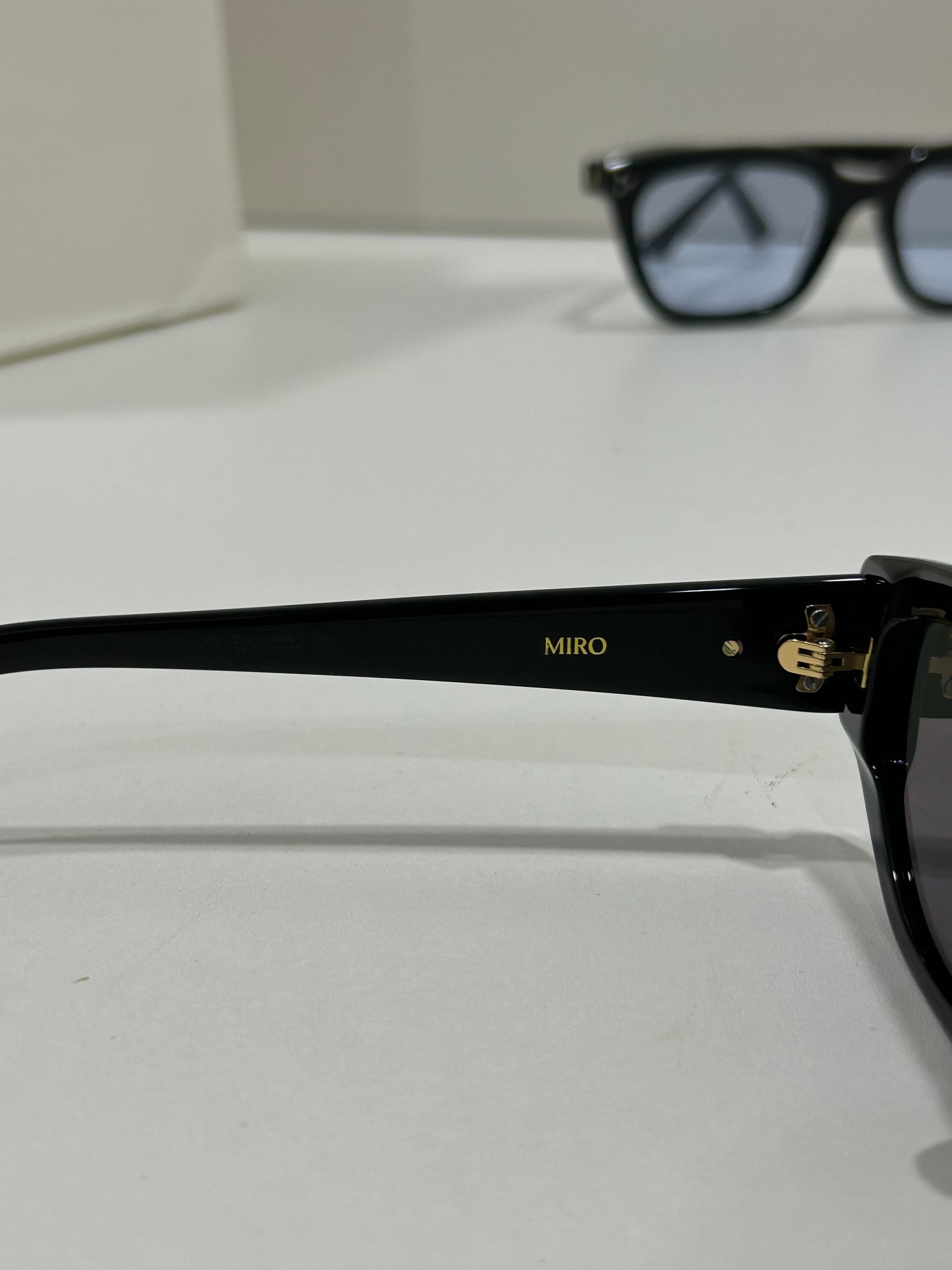 Miro 01