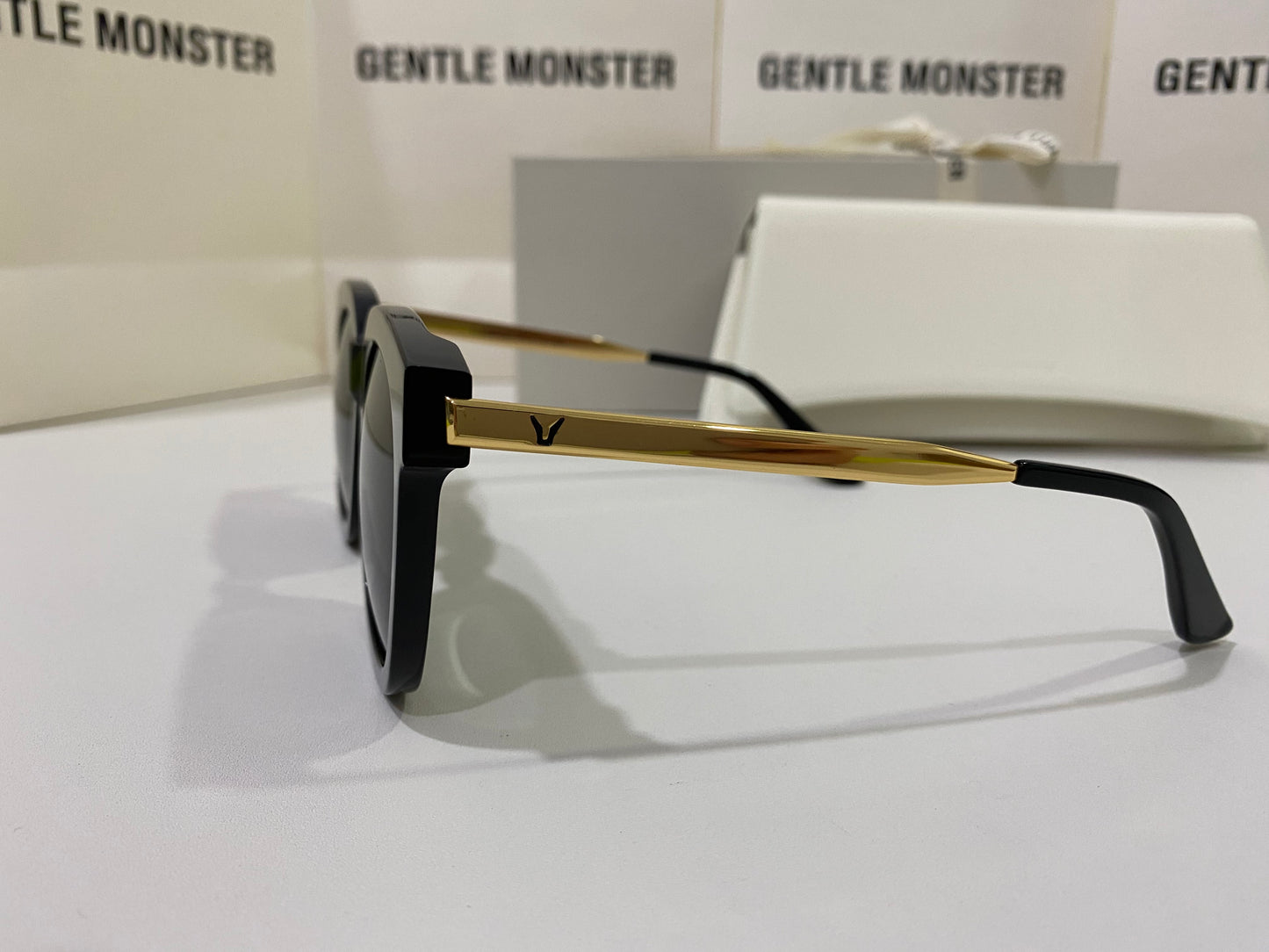 The Absente 01GD