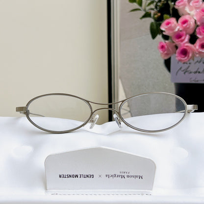 MM220 A02 - Maison Margeila
/ Gentle Monster Eyeglasses
