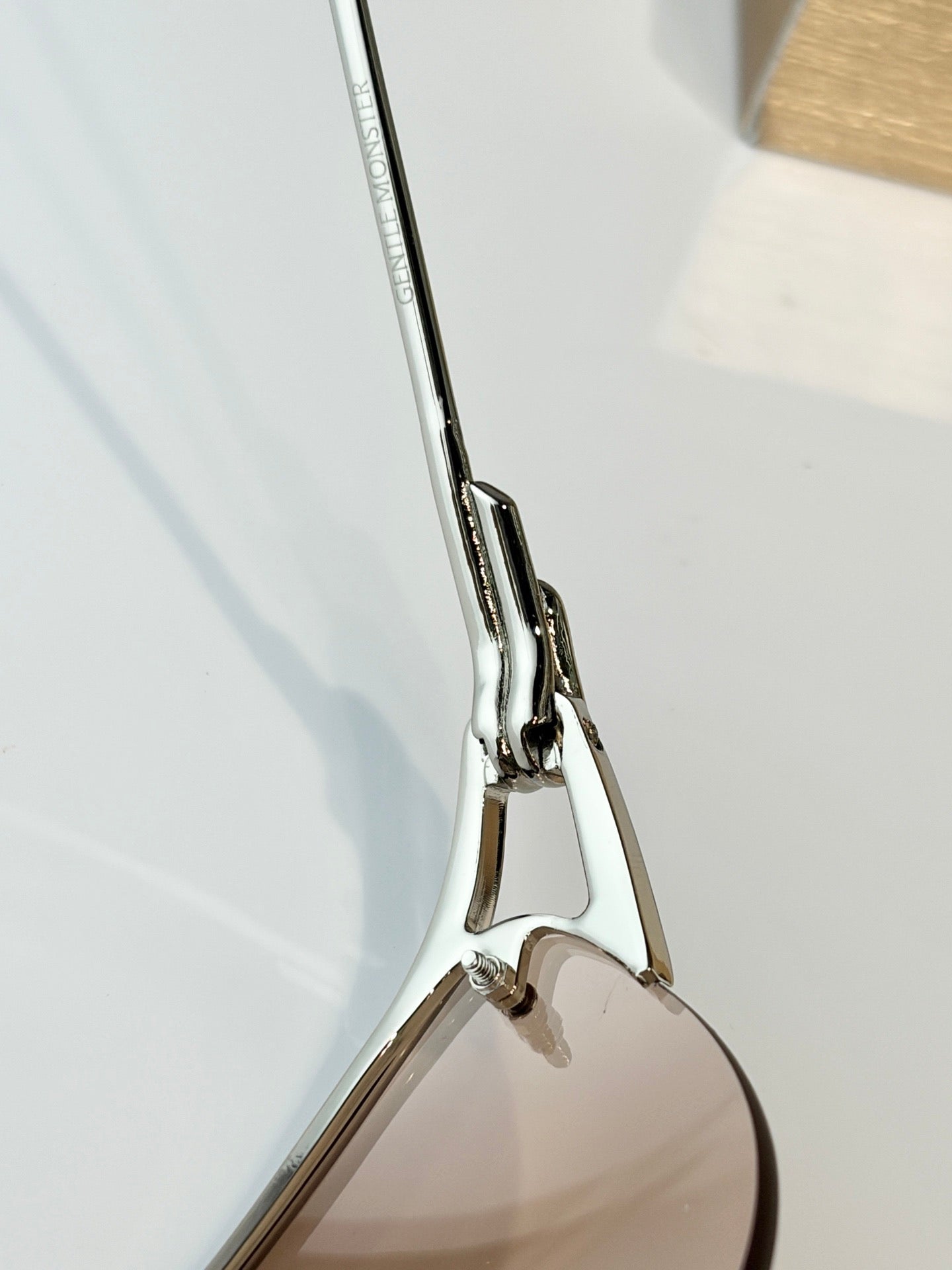 Futura 02 (BRG)