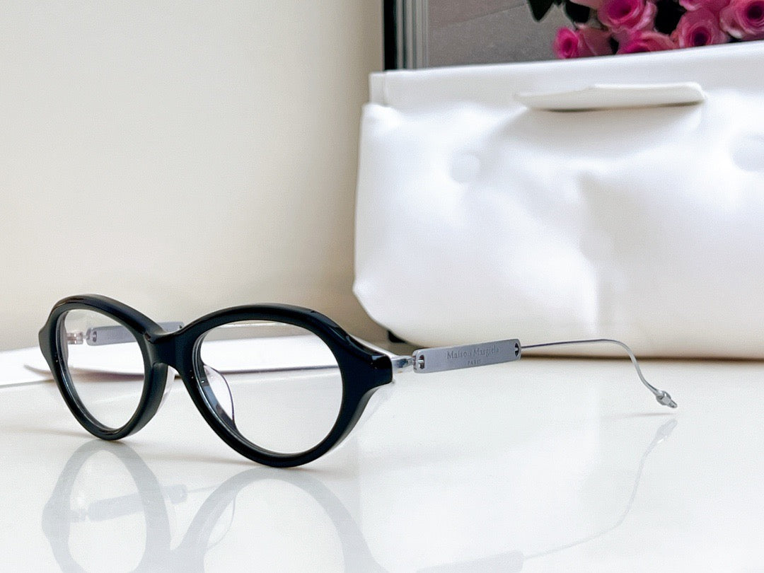 MM214 01 - Maison Margeila / Gentle Monster Eyeglasses