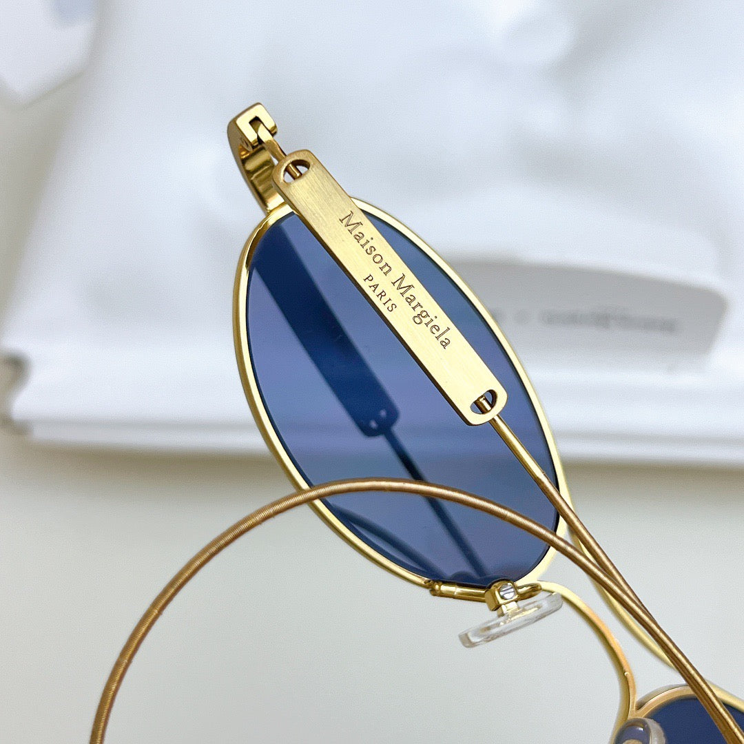 MM220 A030 (N) - Maison Margeila/ Gentle Monster Eyeglasses