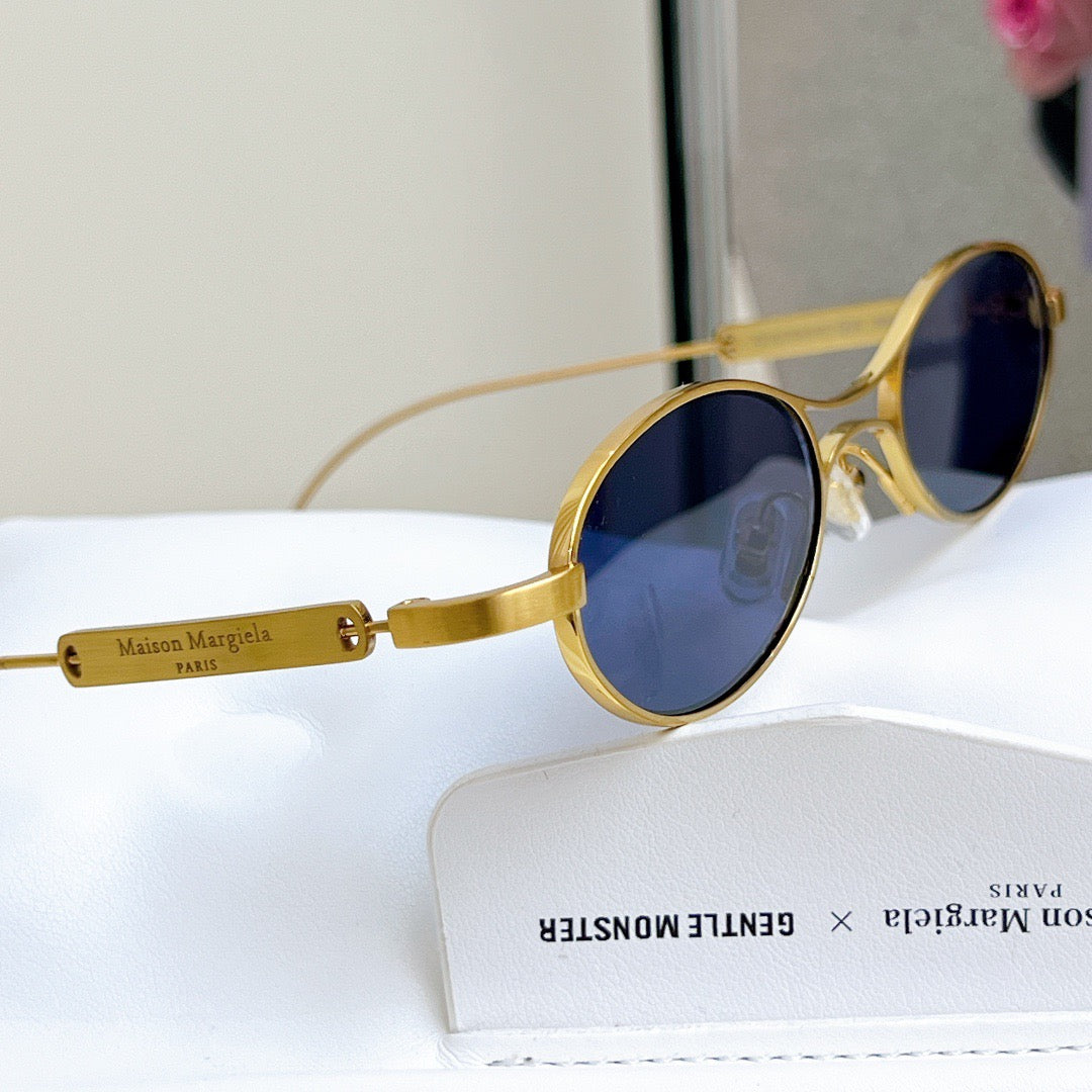 MM220 A030 (N) - Maison Margeila/ Gentle Monster Eyeglasses