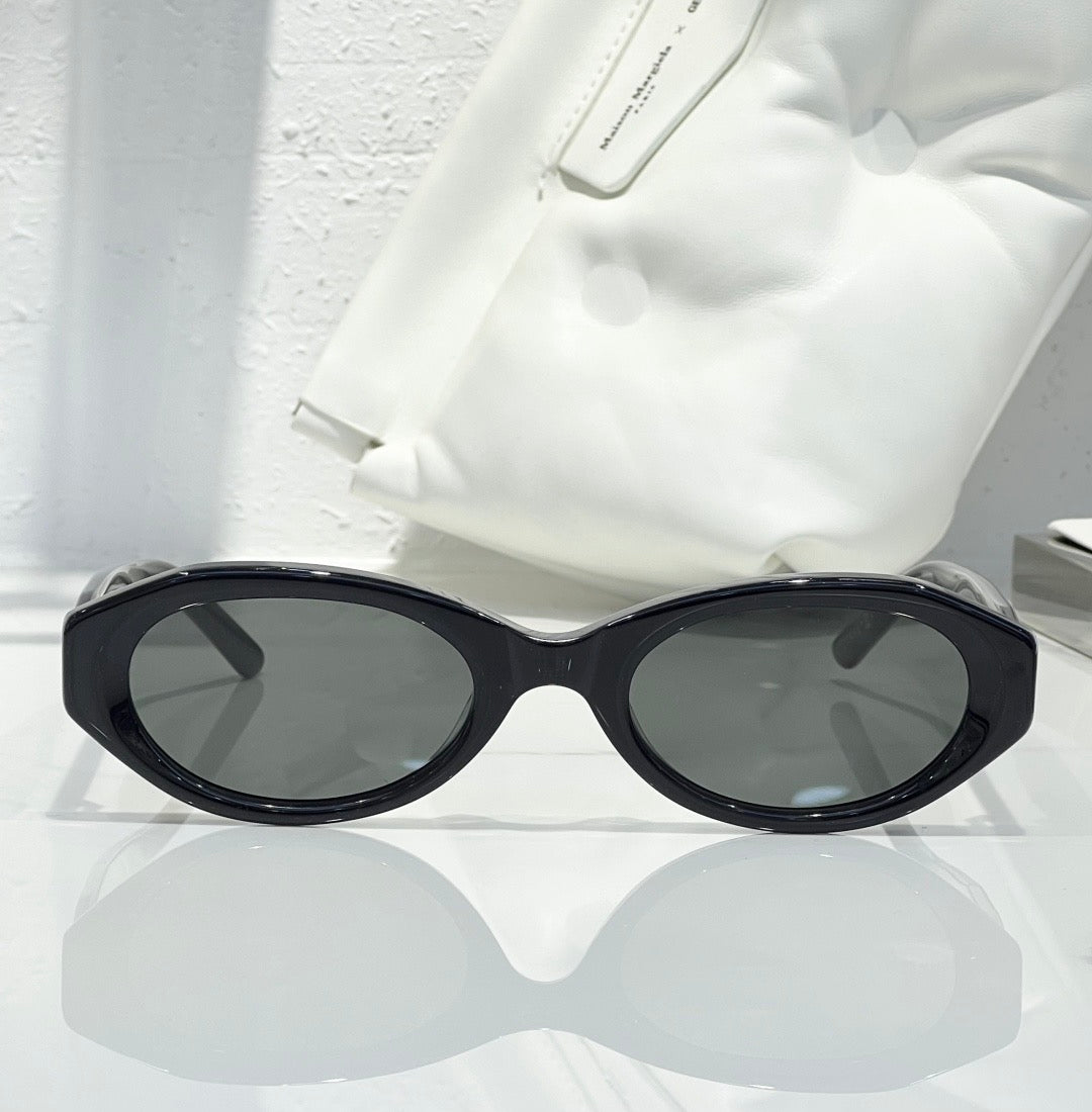 MM204 01- Maison Margeila / Gentle Monster Sunglasses