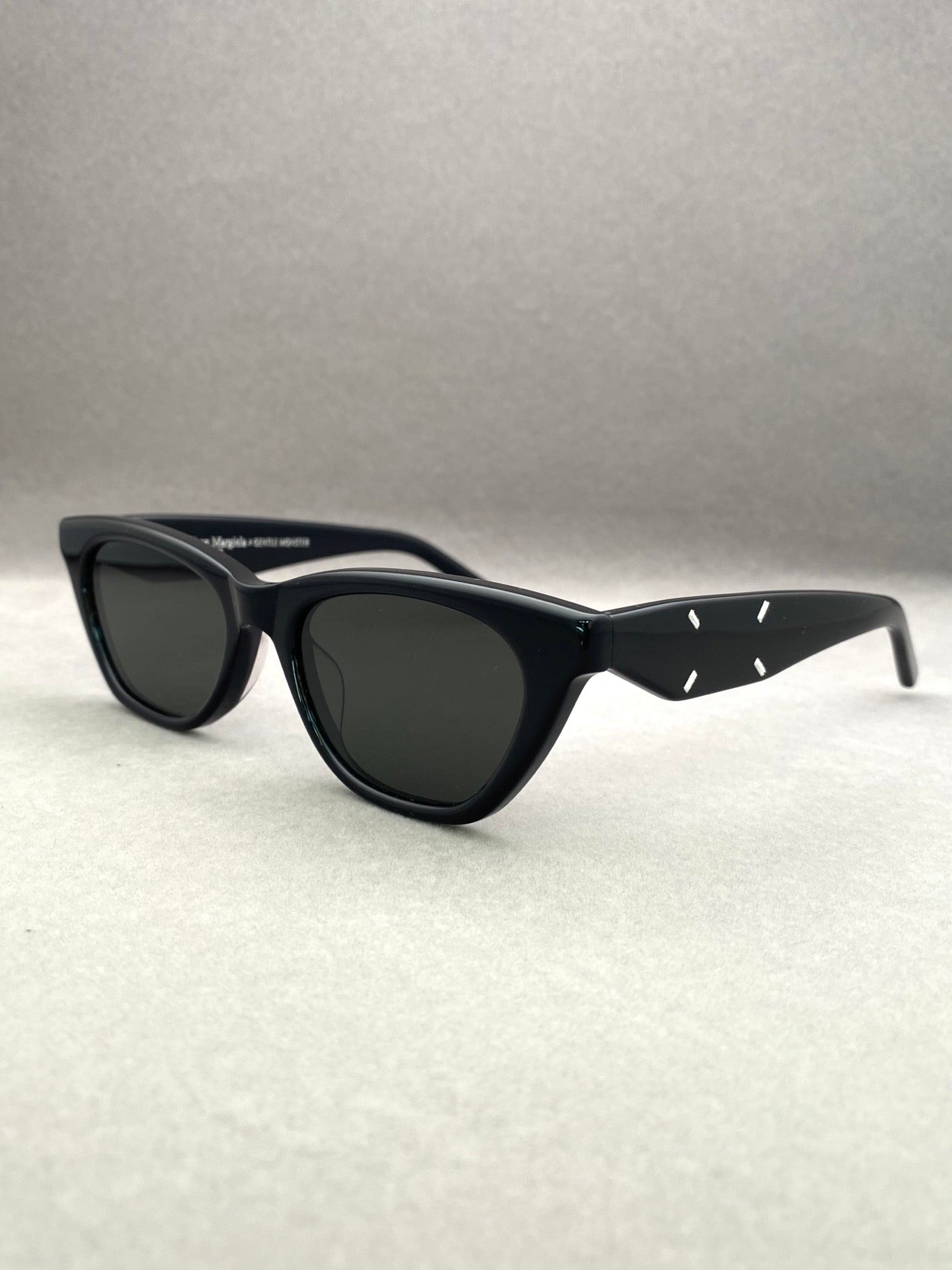 MM208 01- Maison Margeila / Gentle Monster Sunglasses