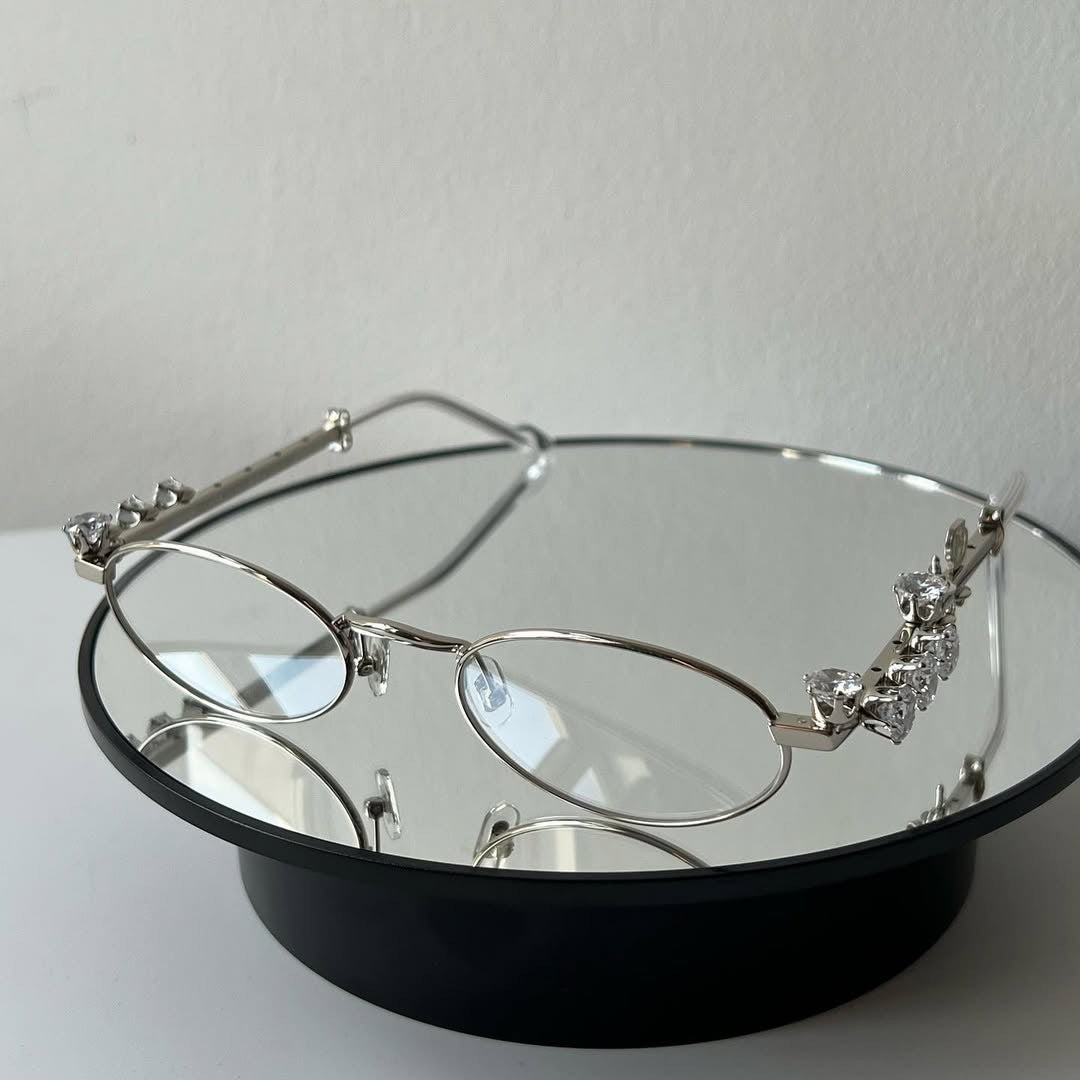D’heygere- Pierced 02