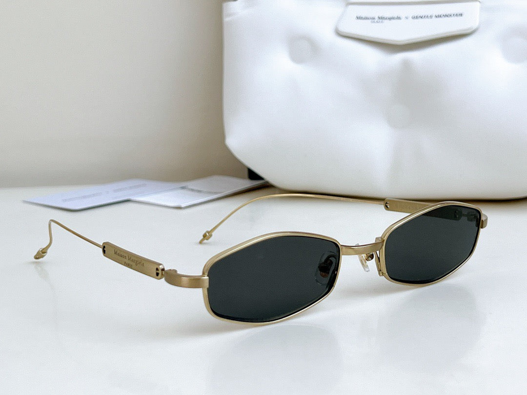 MM218 A030(G)- Maison Margeila / Gentle Monster Eyeglasses