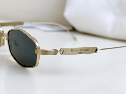 MM218 A030(G)- Maison Margeila / Gentle Monster Eyeglasses