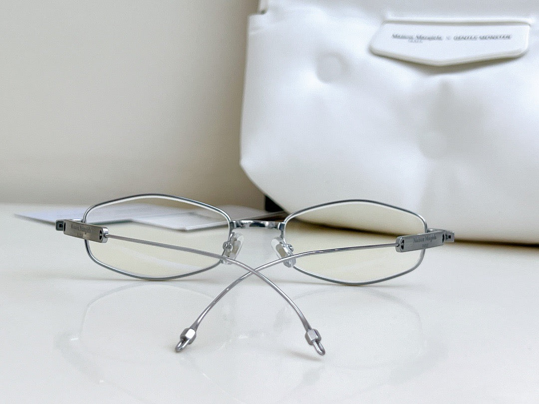 MM218 02 - Maison Margeila / Gentle Monster Eyeglasses