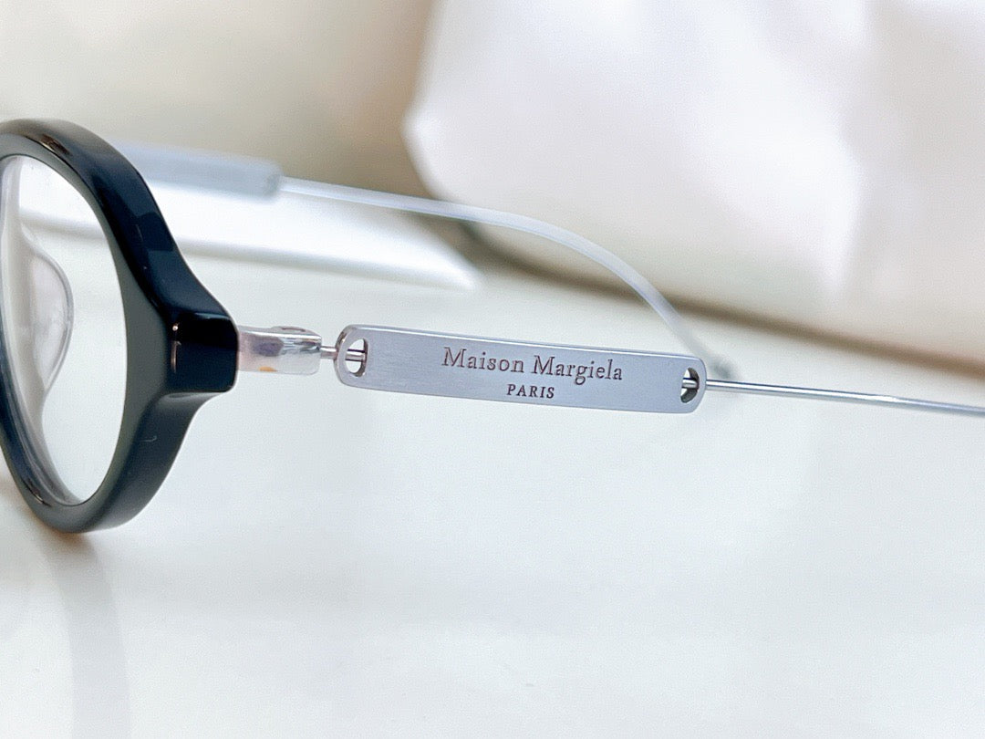 MM214 01 - Maison Margeila / Gentle Monster Eyeglasses