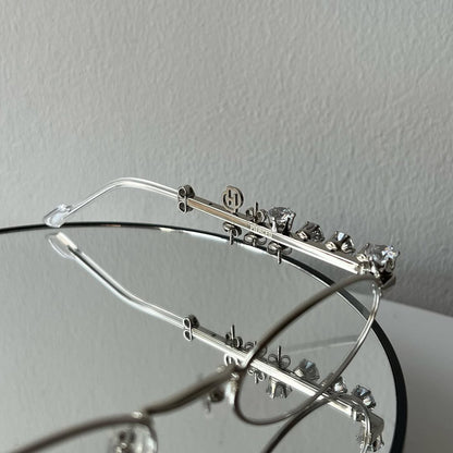 D’heygere- Pierced 02