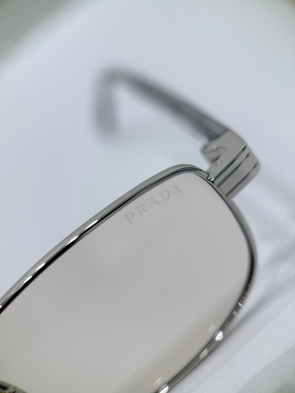 54mm- Unisex Slim Rectangle Metal Sunglasses – UV400 Lightweight Frame