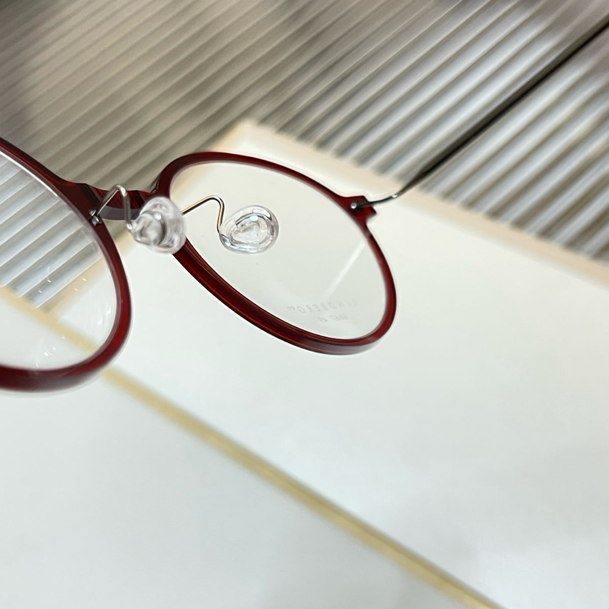6667 Ultralight Pure Titanium Round Eyeglasses – Screwless Minimalist Frame