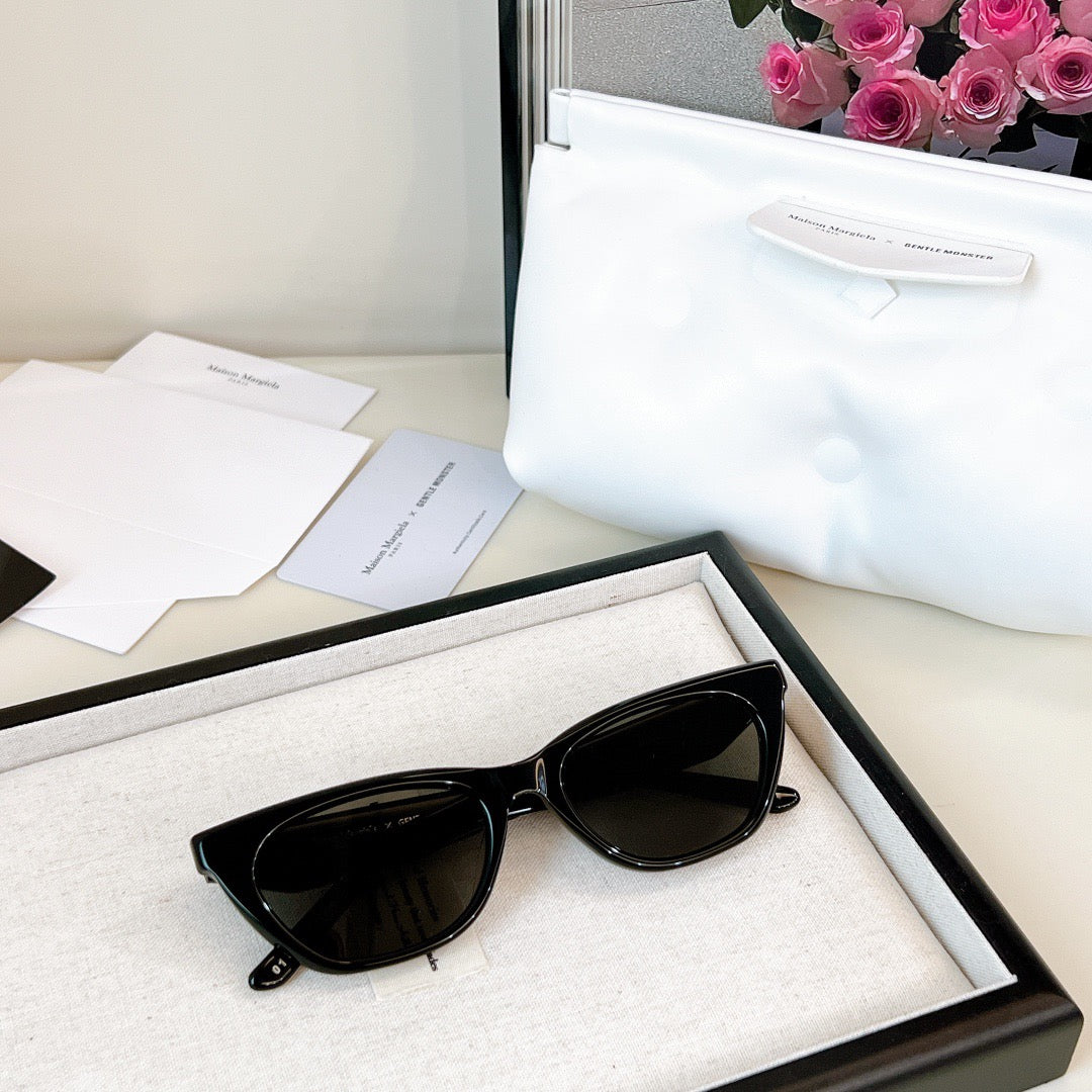 MM208 01- Maison Margeila / Gentle Monster Sunglasses