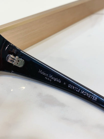 MM105 01- Maison Margeila / Gentle Monster Sunglasses