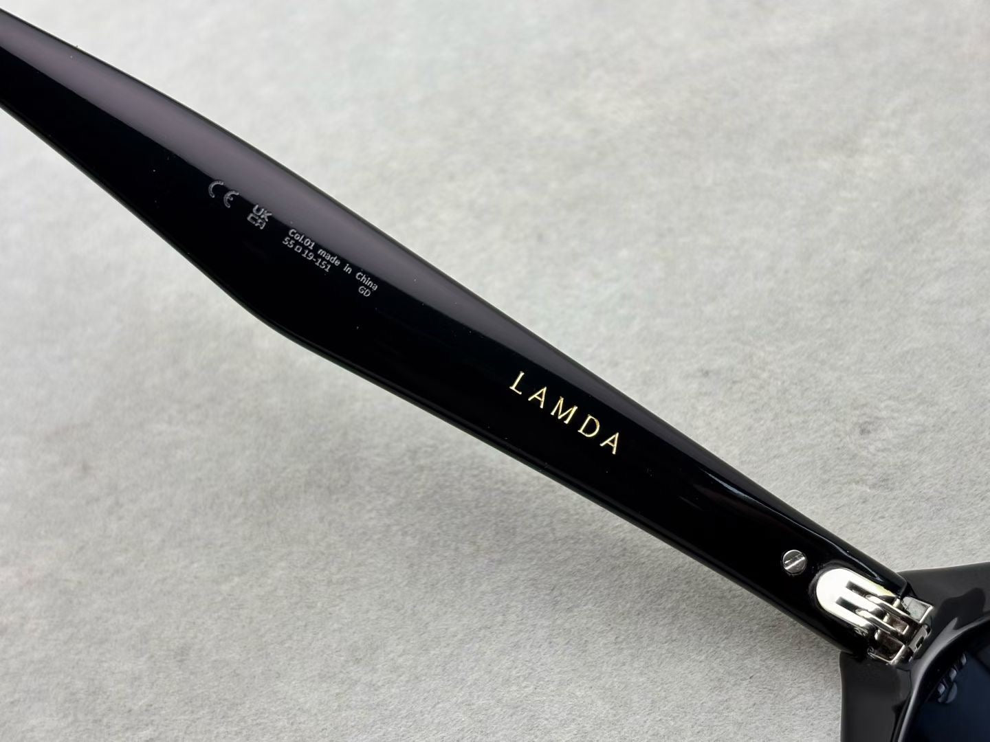 Lamda 01