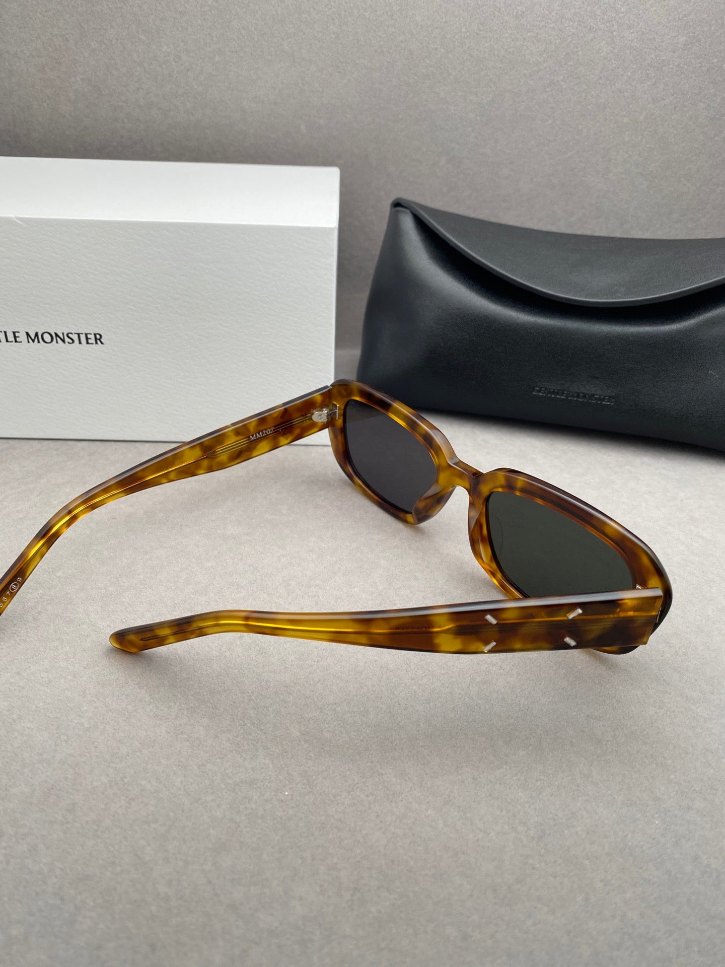MM207 T6- Maison Margeila / Gentle Monster Sunglasses