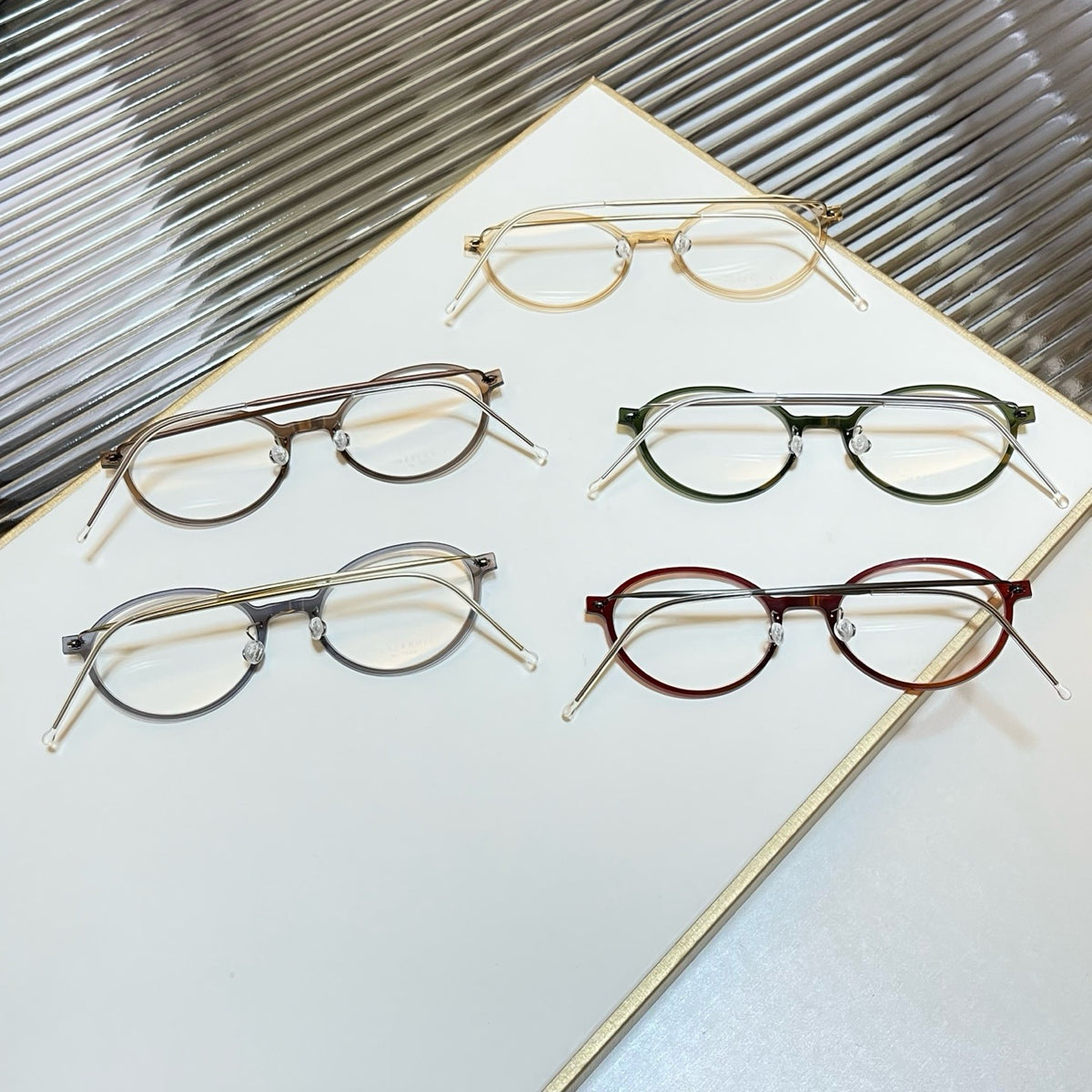 6667 Ultralight Pure Titanium Round Eyeglasses – Screwless Minimalist Frame