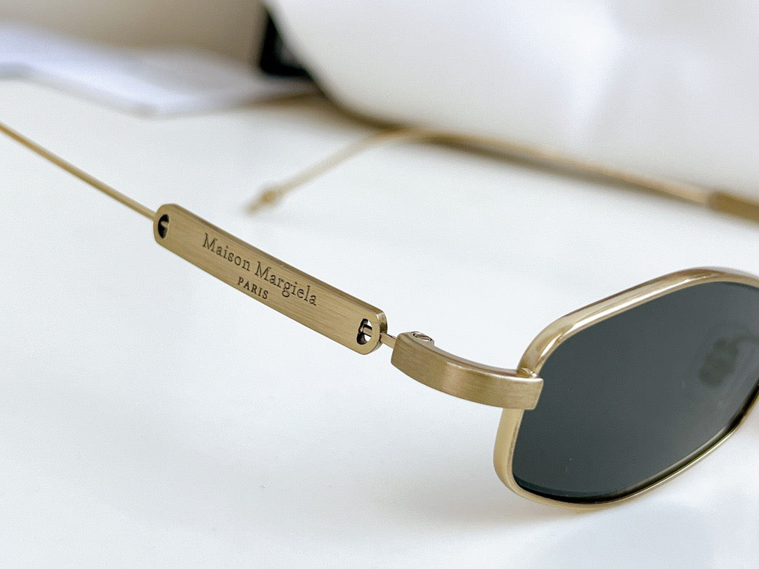 MM218 A030(G)- Maison Margeila / Gentle Monster Eyeglasses