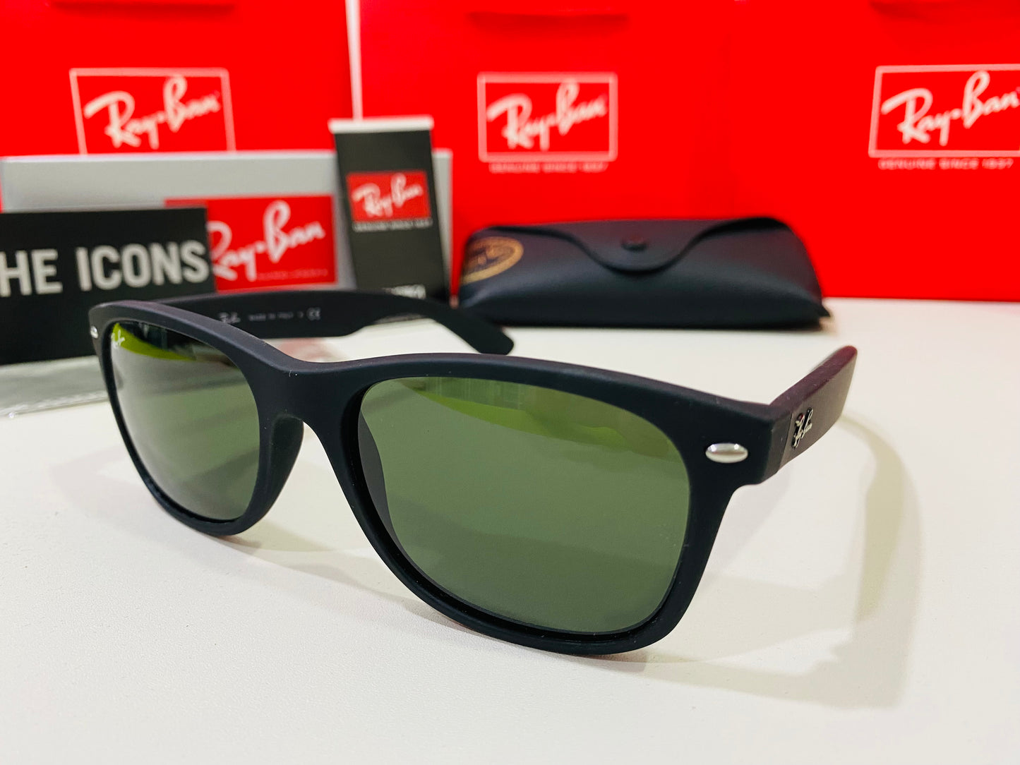 RAY-BAN New Wayfarer RB2132F 622