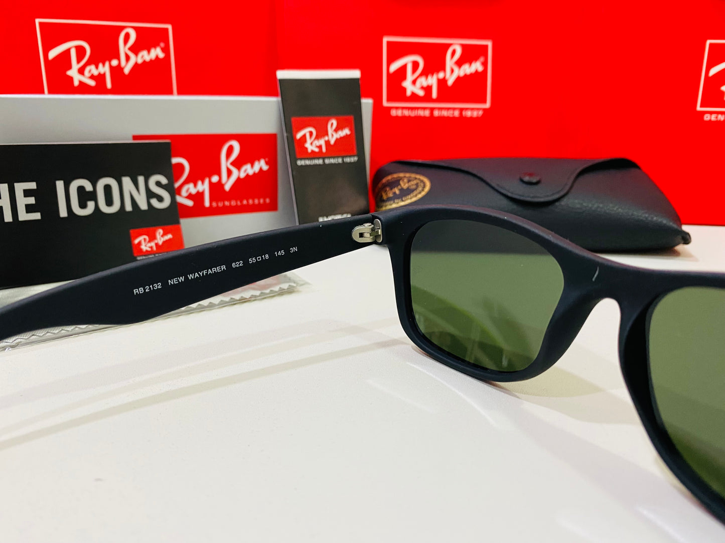 RAY-BAN New Wayfarer RB2132F 622