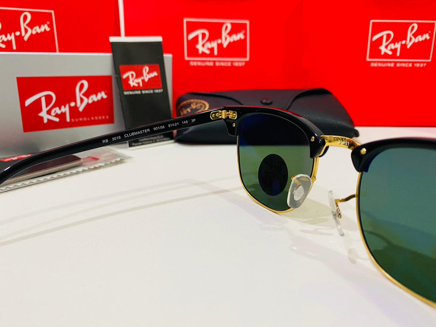 RAY-BAN RB3016 Clubmaster Polarized 901/58