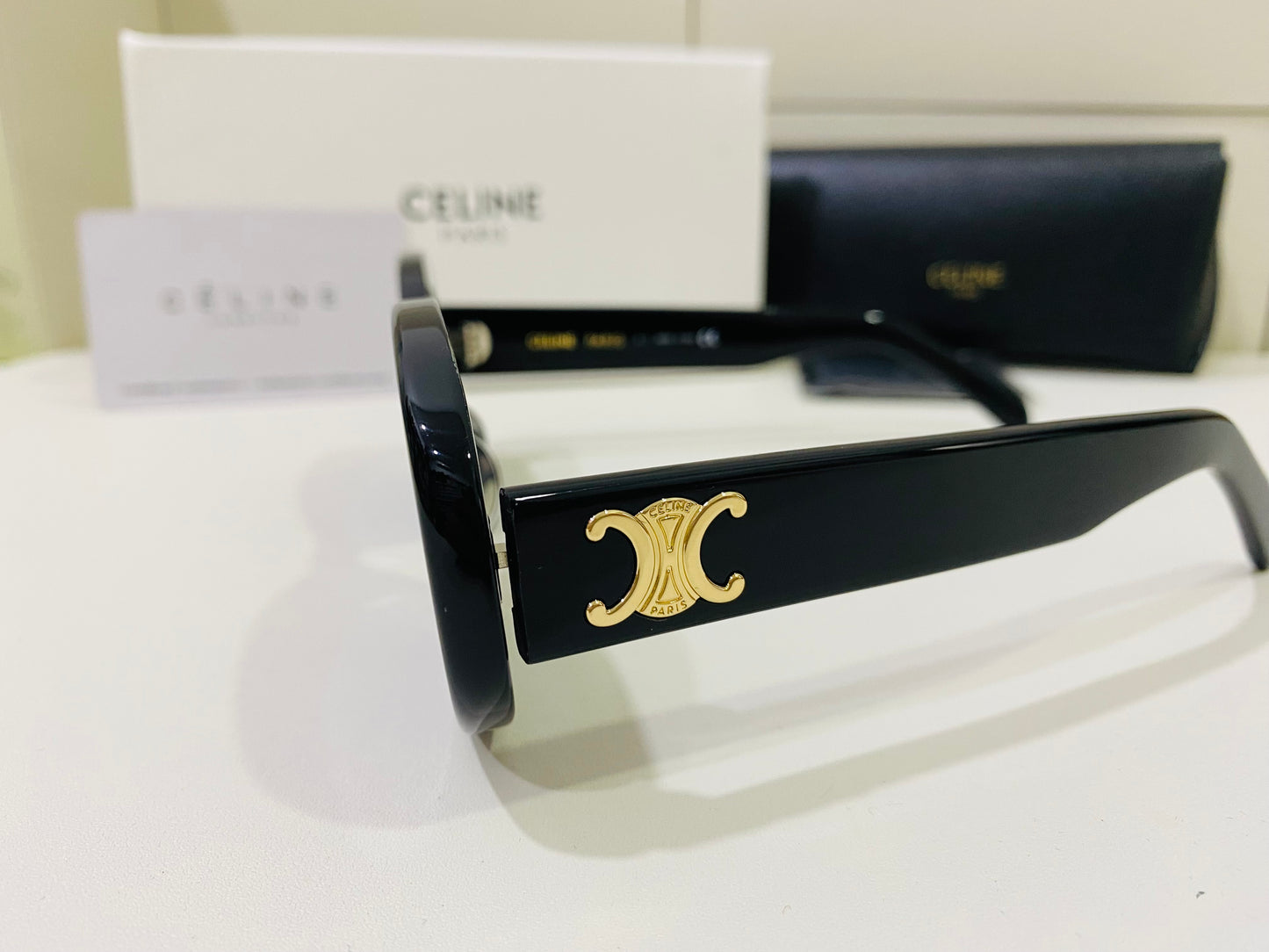 Celine Triomphe CL40194U