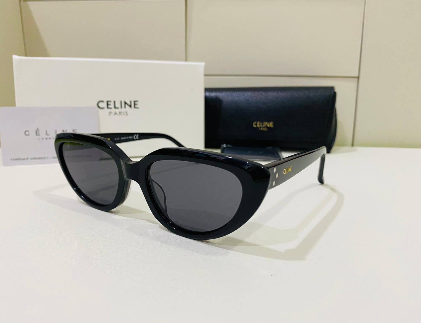 CELINE CL40220U