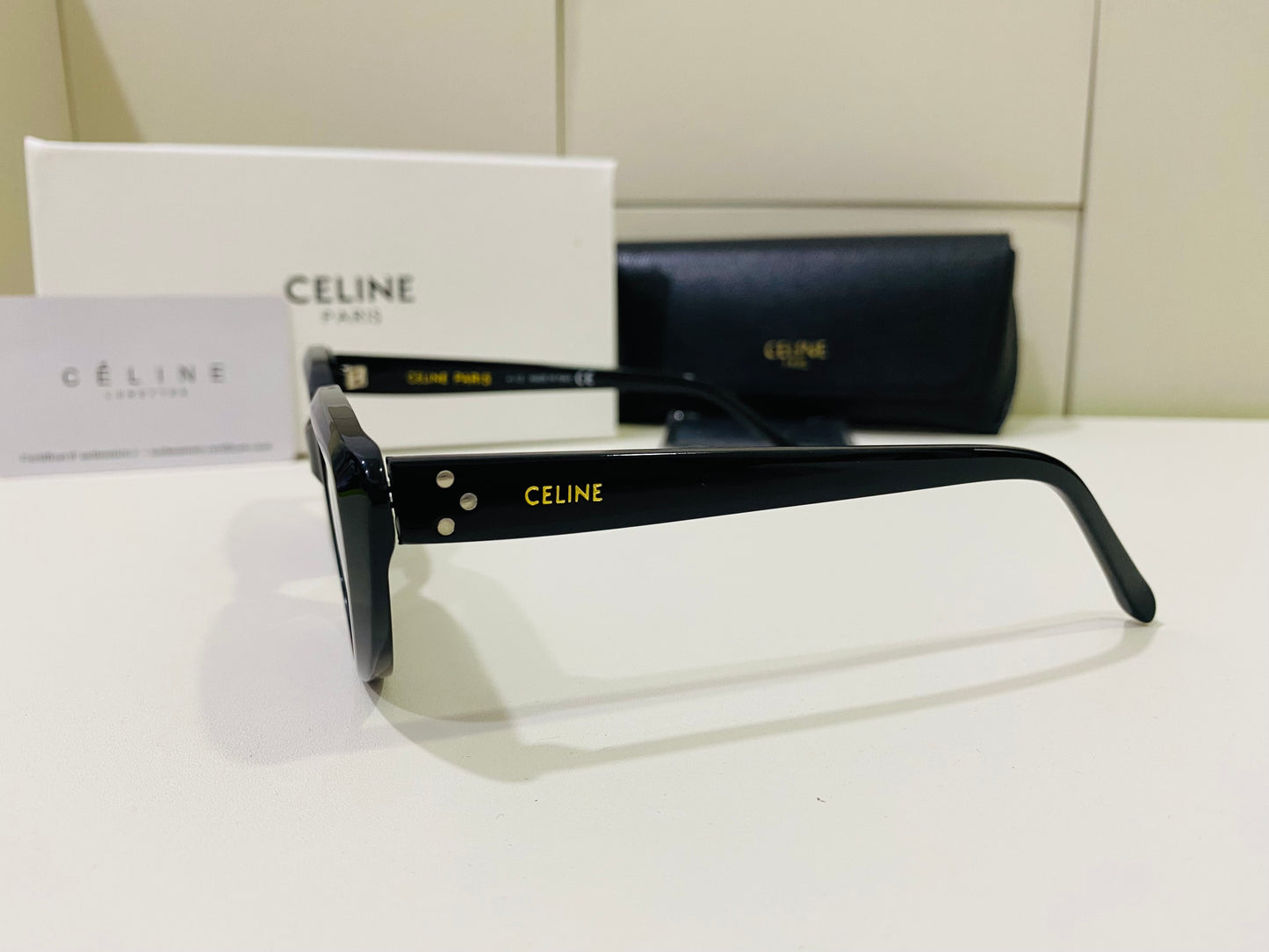 CELINE CL40220U