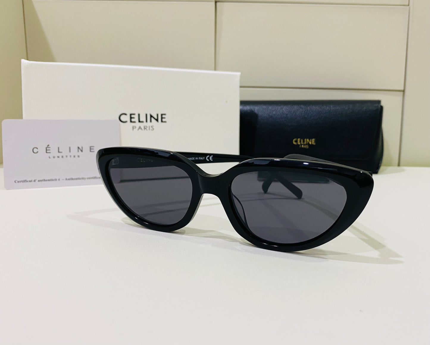 CELINE CL40220U